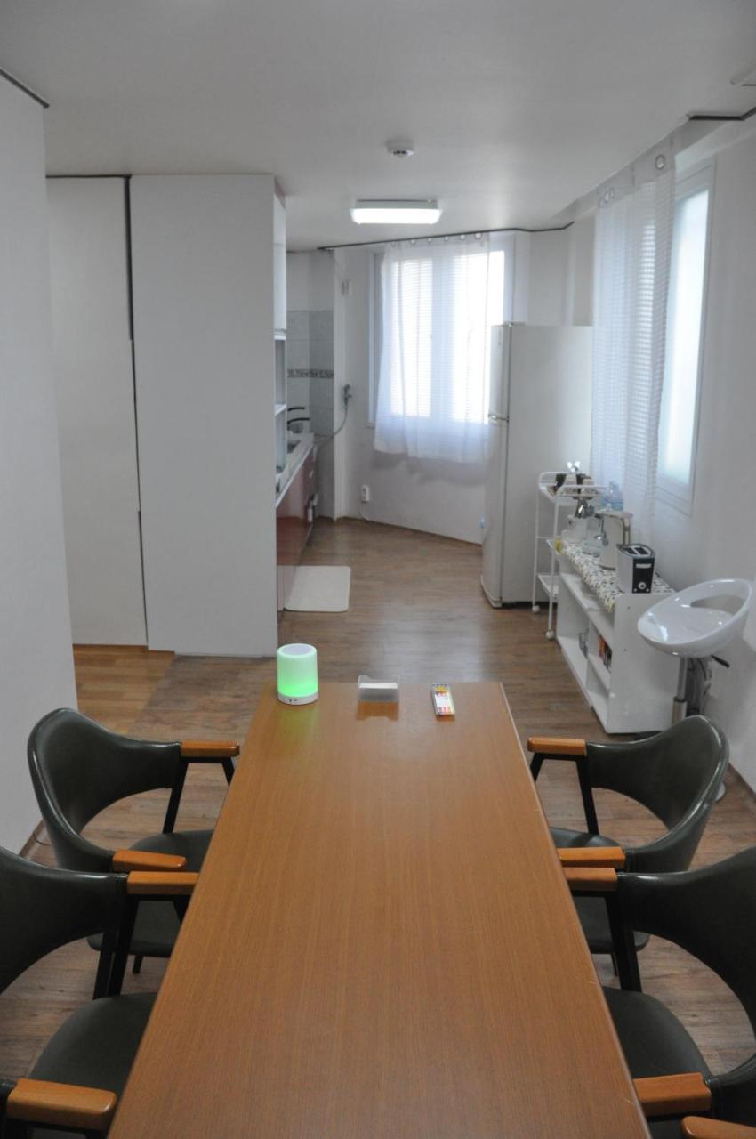 Gwangju Songjeong Station Guesthouse Gwangju Metropolitan City Εξωτερικό φωτογραφία